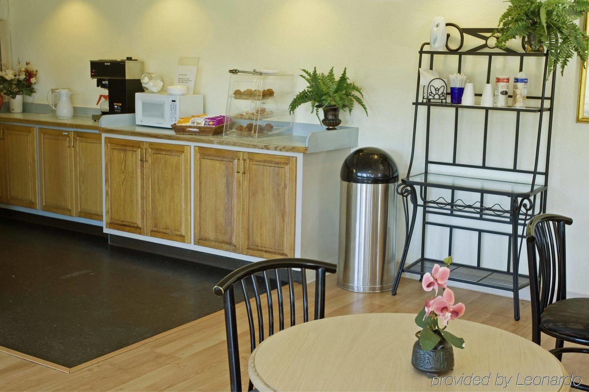 Americas Best Value Inn - Chesapeake Restaurace fotografie